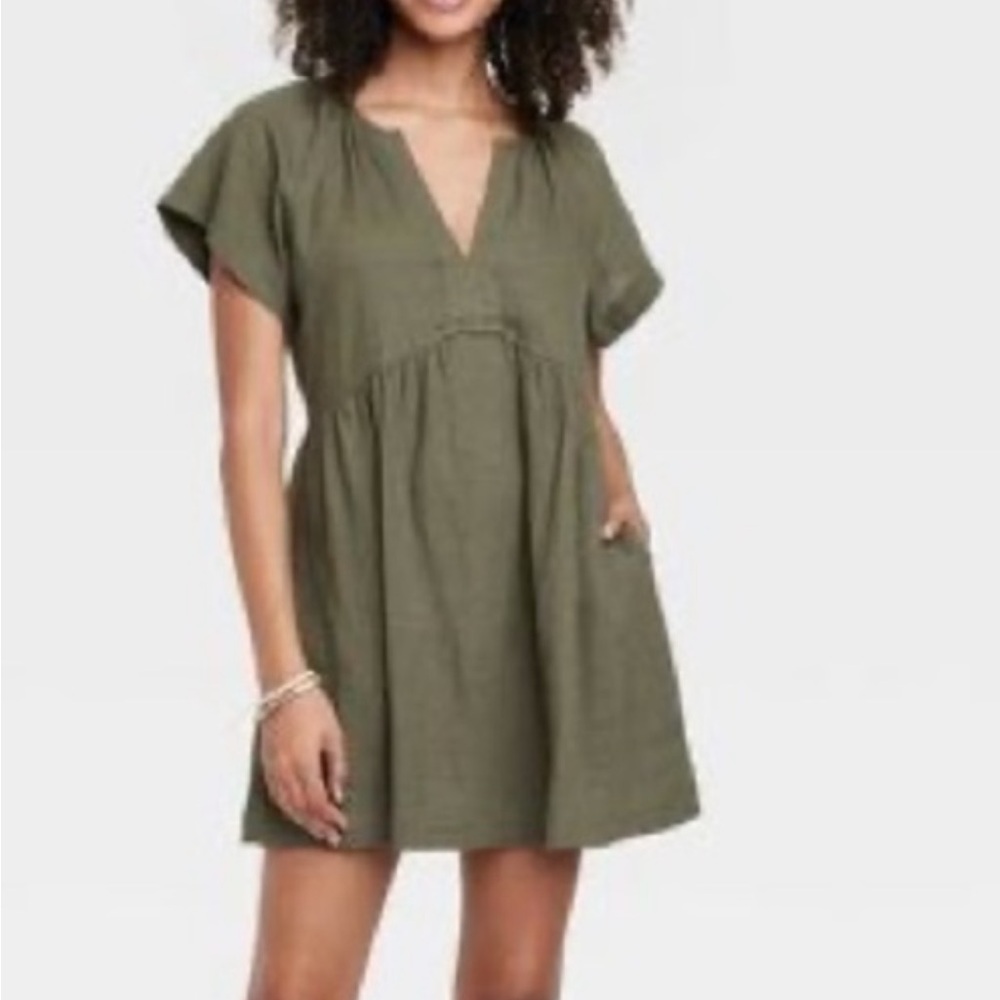 Universal Thread Women's Short Sleeve Linen Mini Shift Dress Olive Green